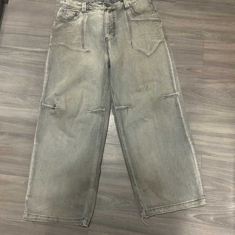 Gray Wide-Leg Jeans